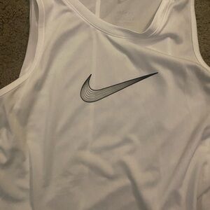 White nike tank
